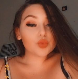 Meet your Posher, Savannah